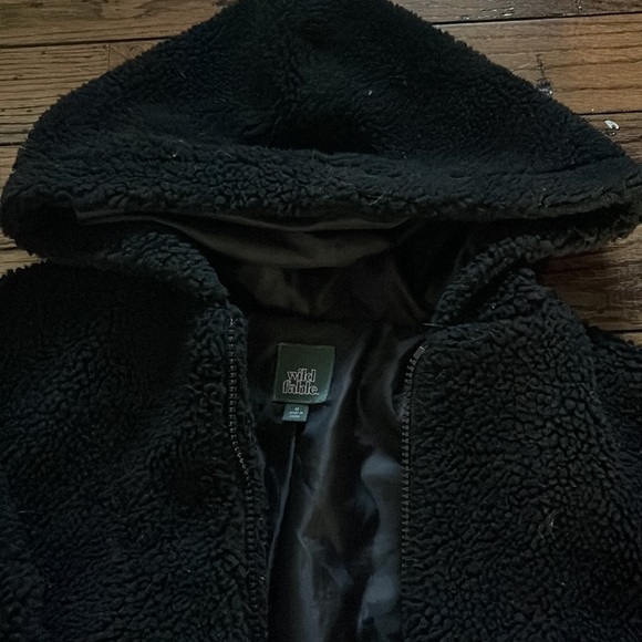 black Wild Fable size M fuzzy black jacket - Picture 2 of 4